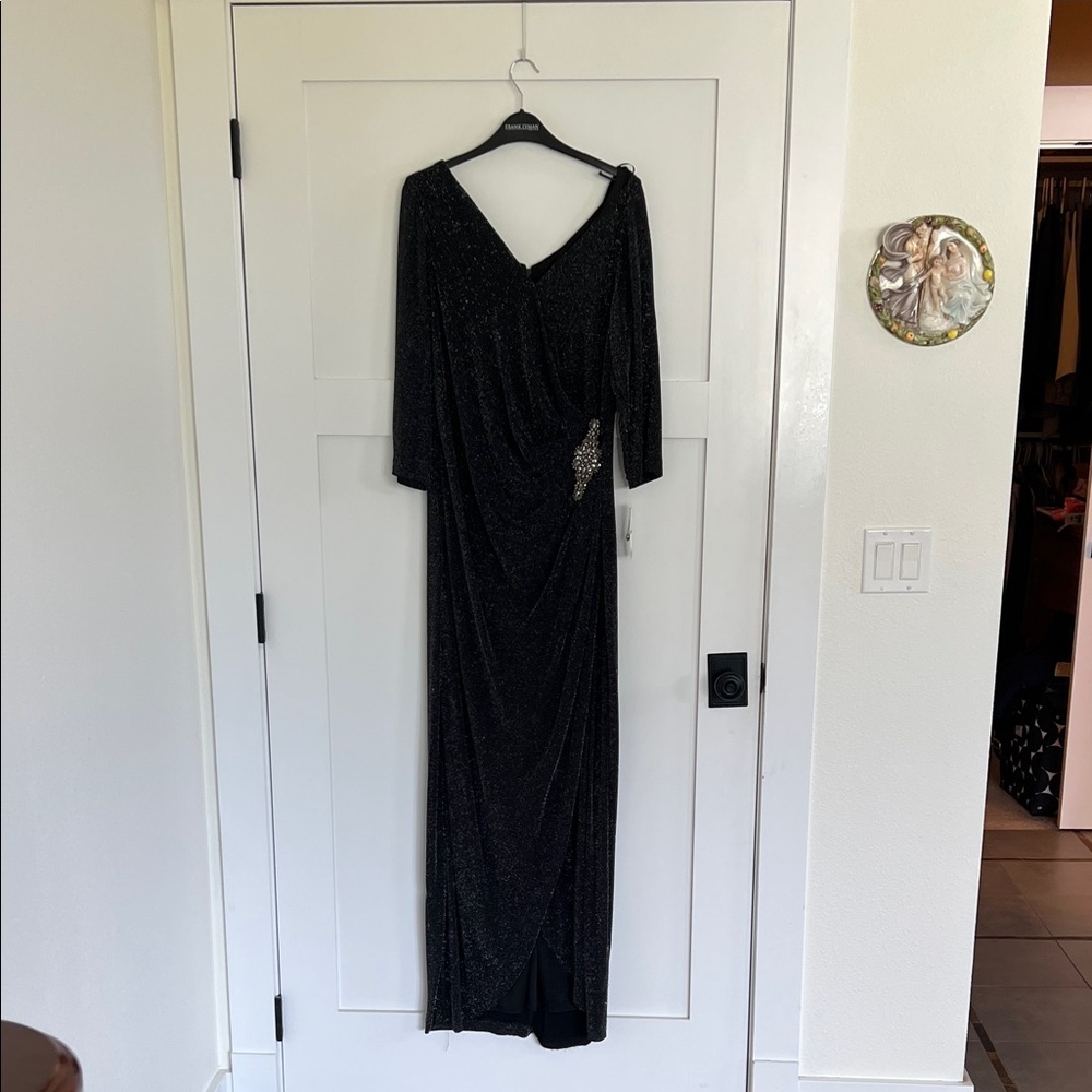 Alex Evenings Black Long Sleeve Gown